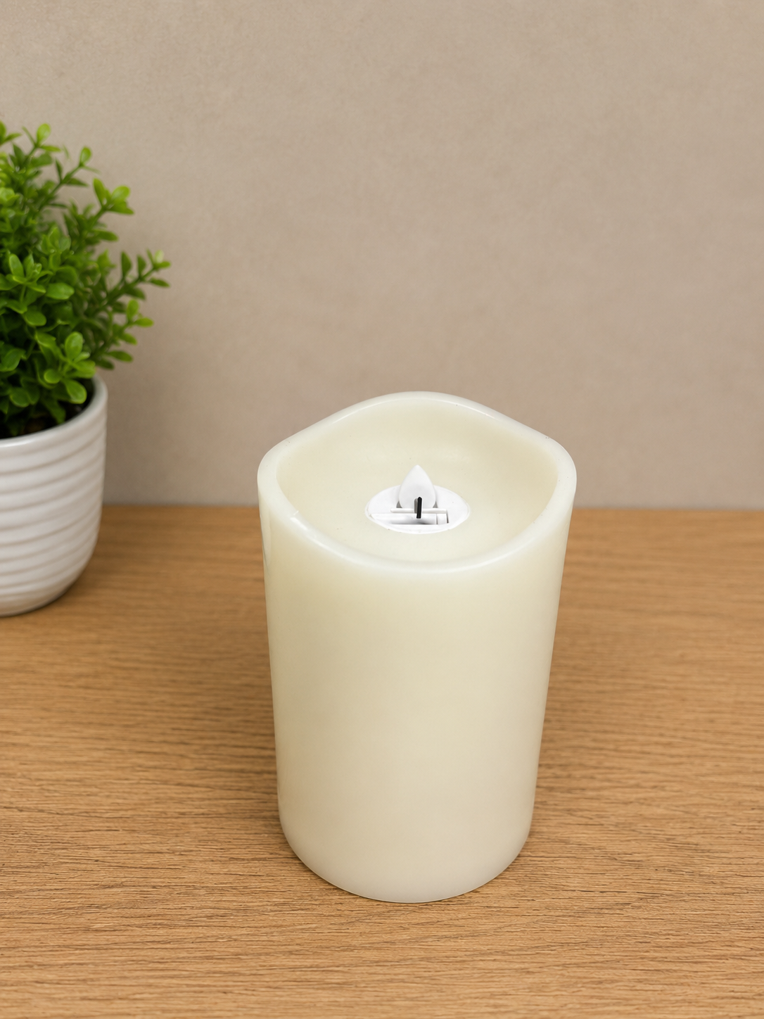 Realistic Flameless LED Candle