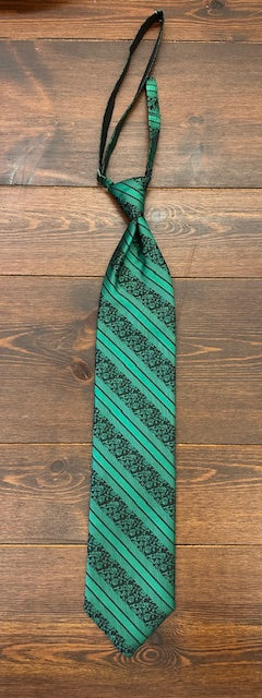 Dark green tie