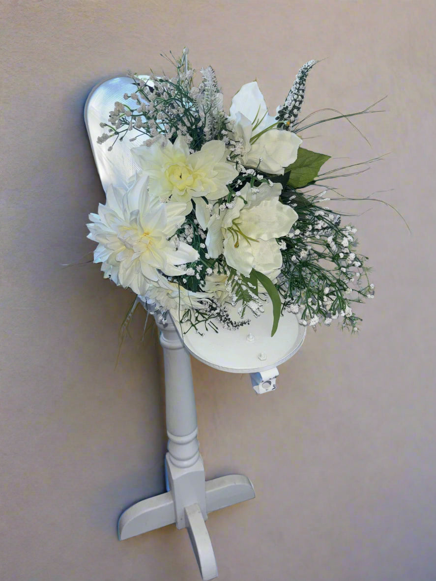 White Floral Accent Mailbox