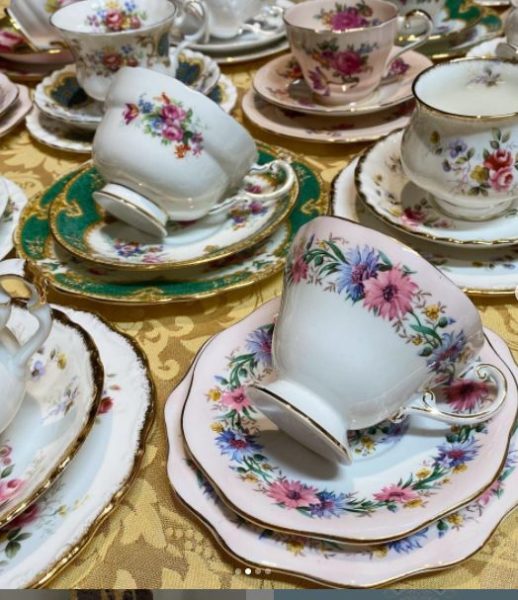 High Tea Vintage Assorted Side plates