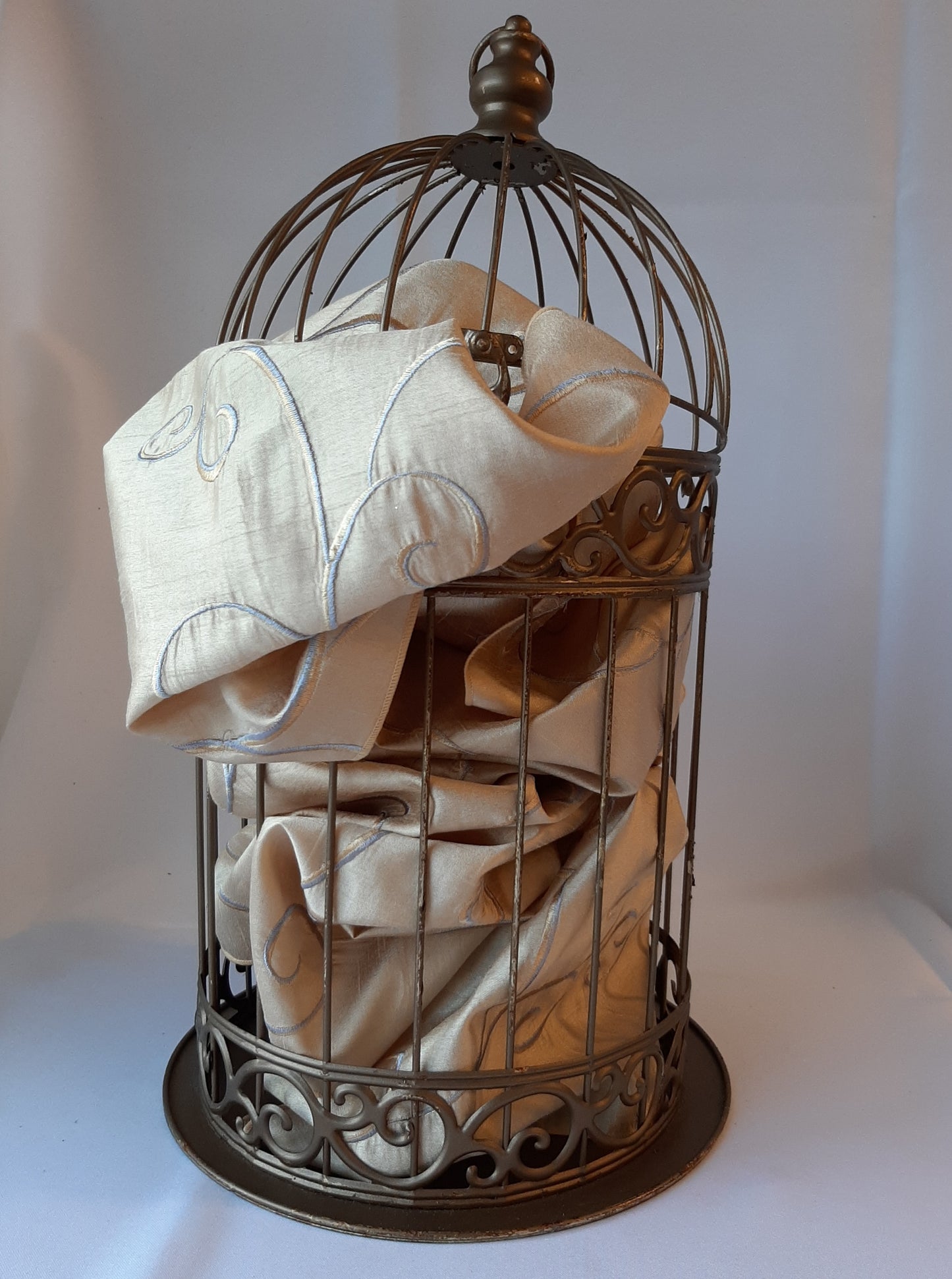 Gold with Silver Swirl Runner