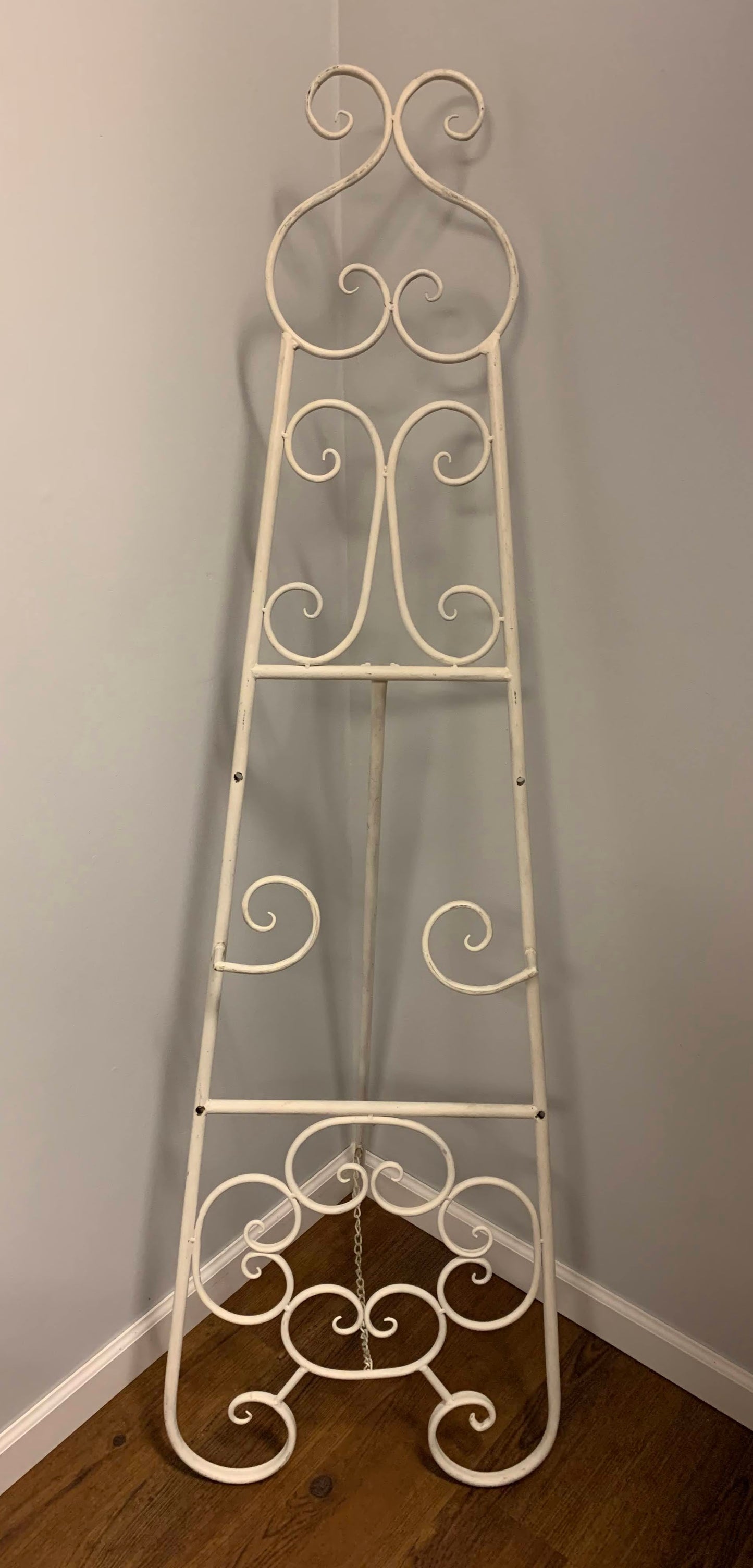 Vintage White Large Easel