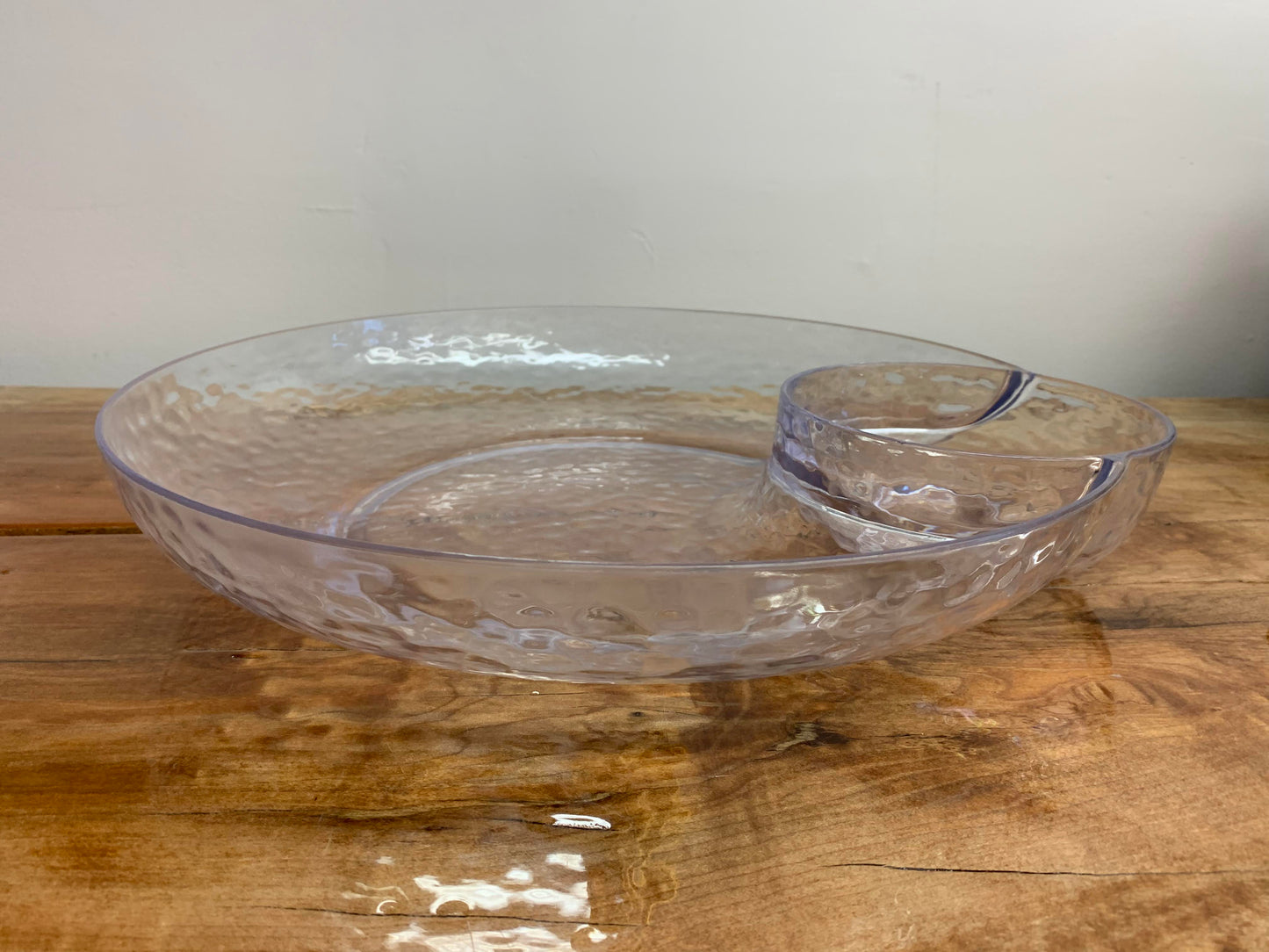 Chip & Dip Pebble Plastic Round 14"