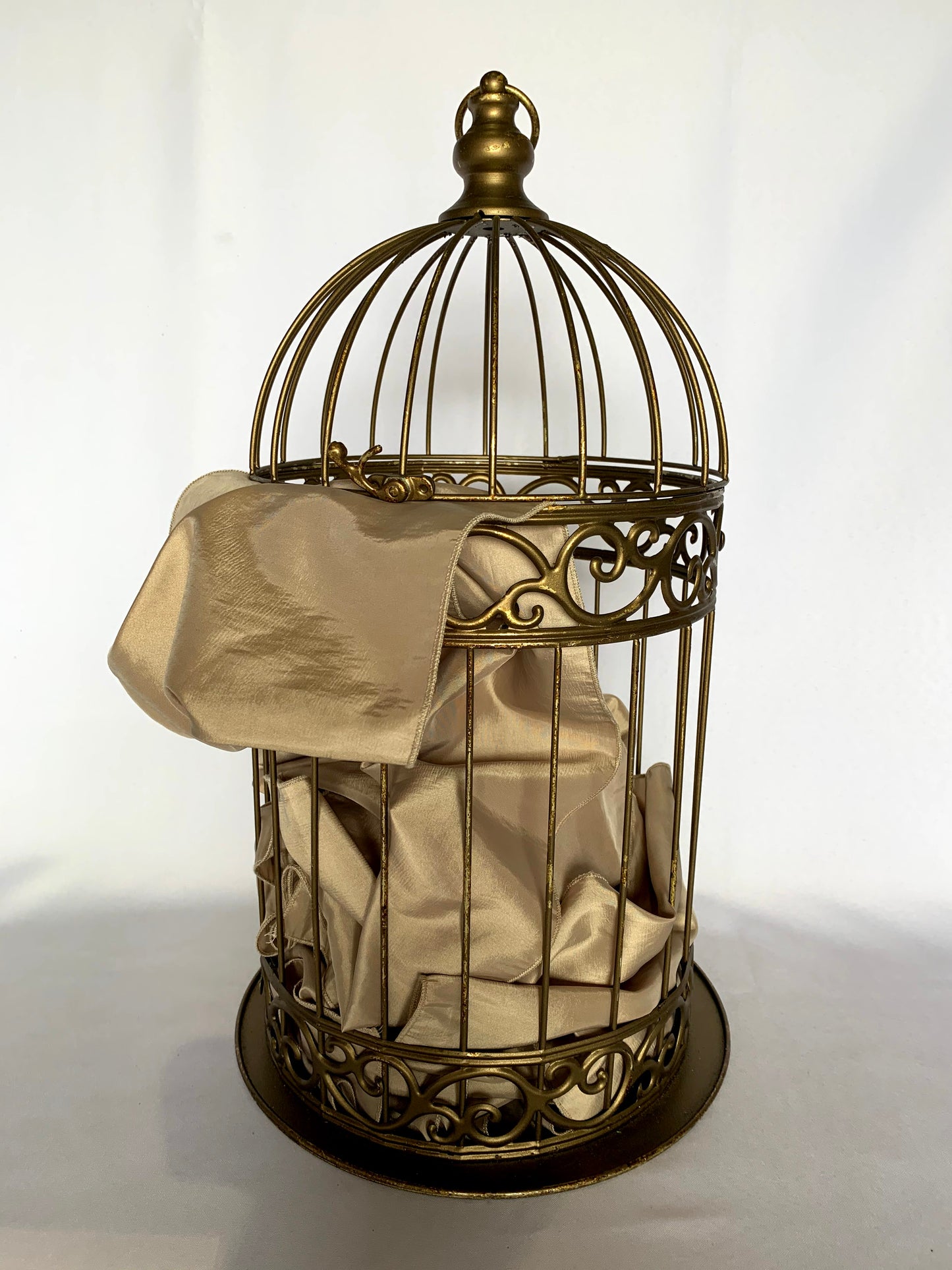 Champagne Gold Taffeta Runner