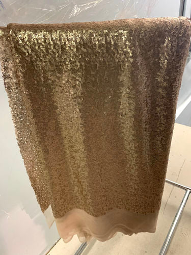 Tablecloth Blush Champagne Sequin Rectangular 90" x 132"