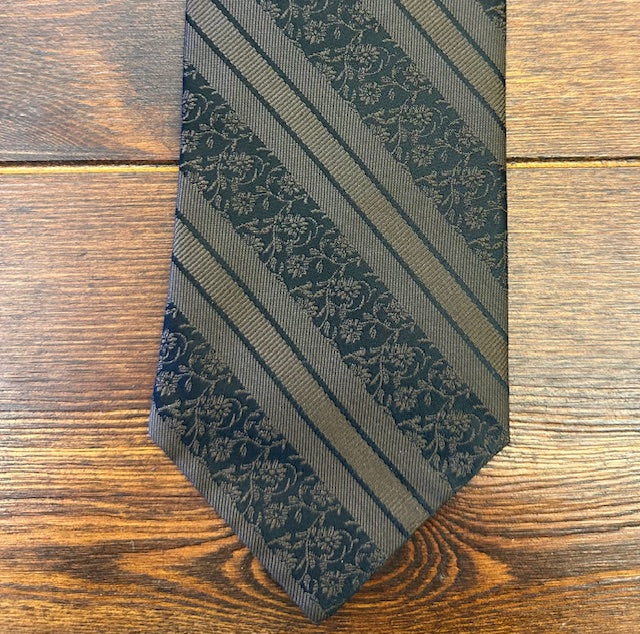 Brown tie