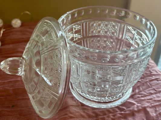 4.75" Glass Candy Dish - Covered