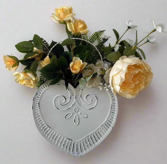 Vintage Heart Accent