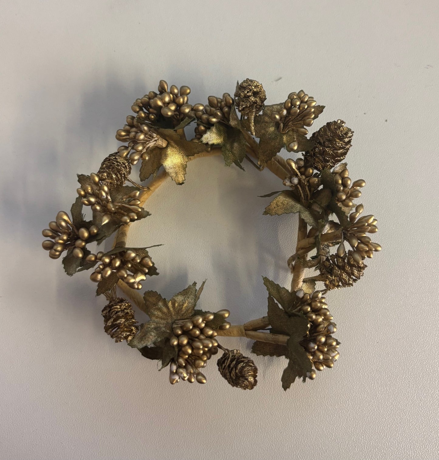 Gold Wreath Napkin Ring