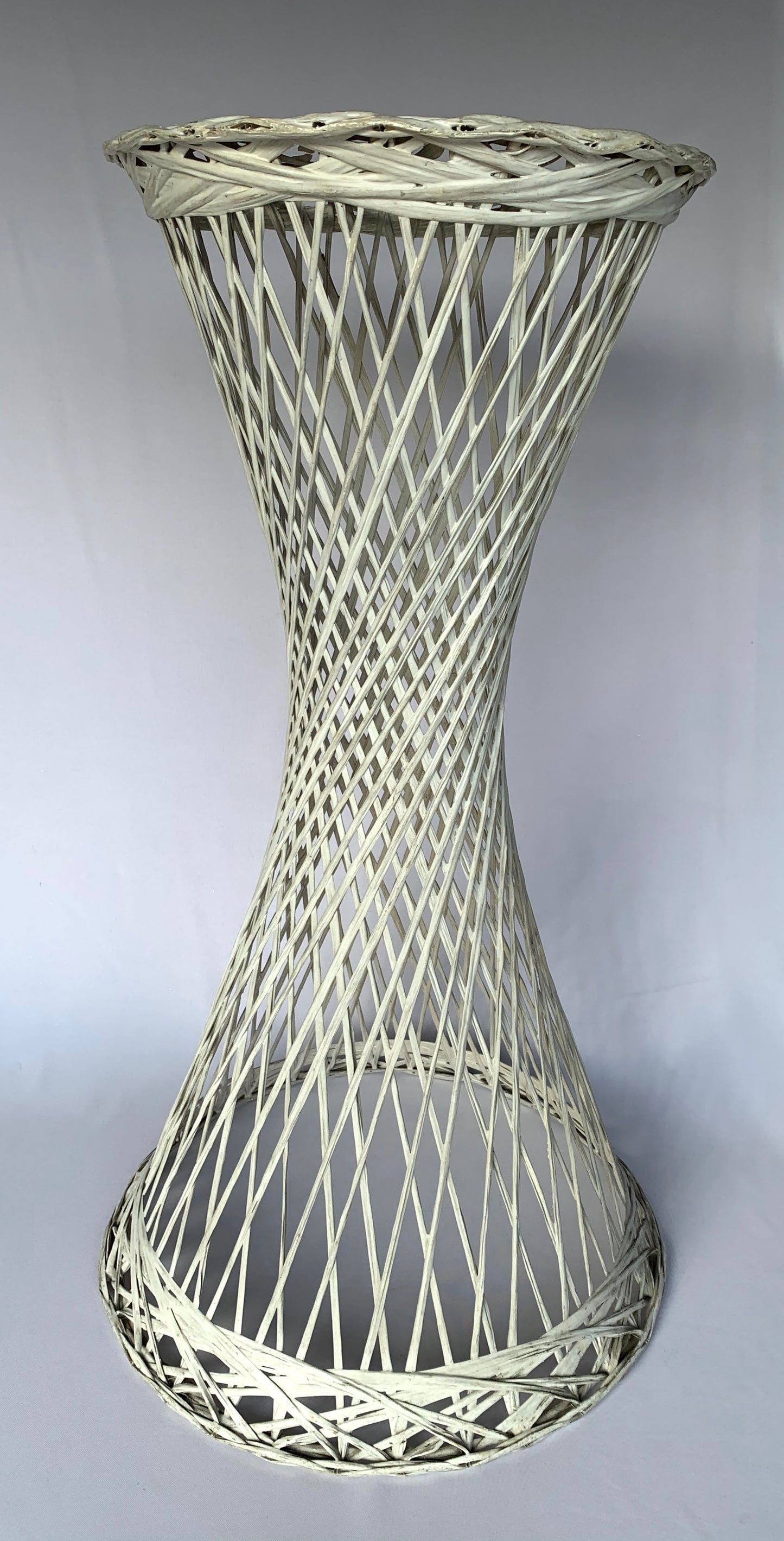 Wicker Pillar White