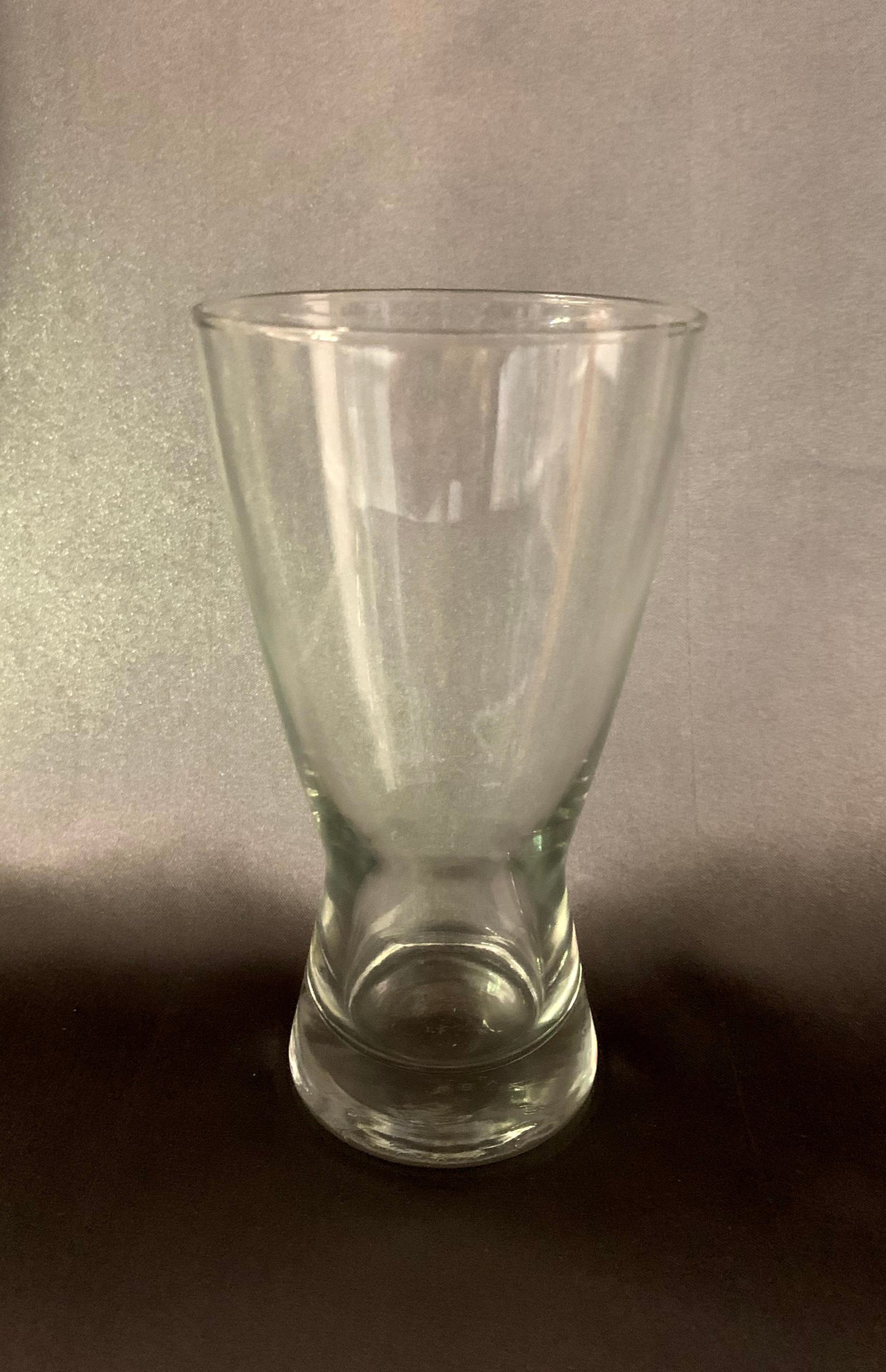 TN Hourglass Water Glass